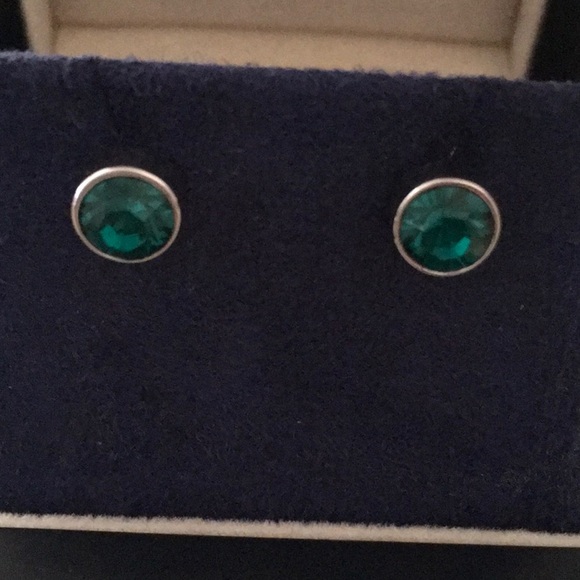 Mischa green earrings - Picture 3 of 3